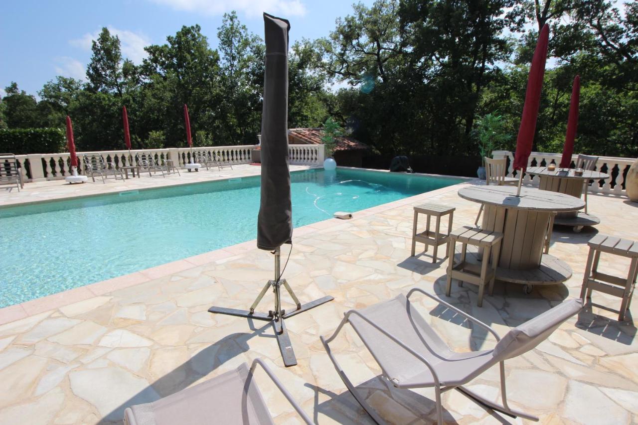 Villa Jalna Chambre, Suites Et Appartement Roquefort-les-Pins Exterior photo
